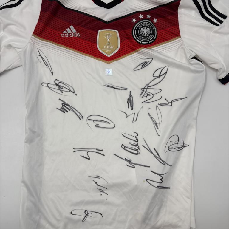 Deutschland Trikot WM 2014 Teamsigniert Autogramm DFB Weltmeister Adidas L