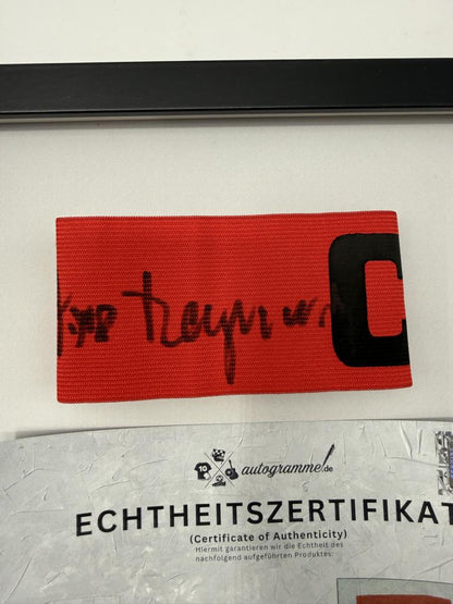 Kapitänsbinde Jupp Heynckes signiert im Rahmen Borussia Mönchengladbach  Autogramm