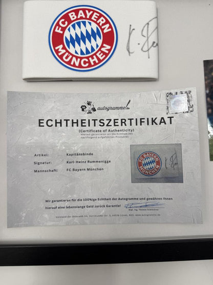 Kapitänsbinde Karl-Heinz Rummenigge signiert im Rahmen Bayern München Autogramm