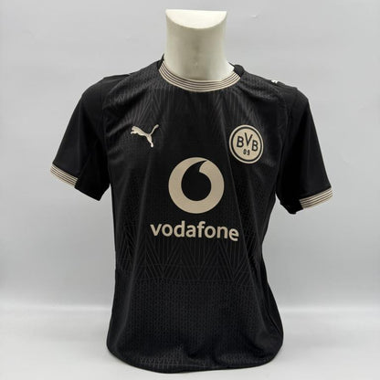 Borussia Dortmund Sondertrikot signiert Julian Brandt BVB Puma Autogramm M