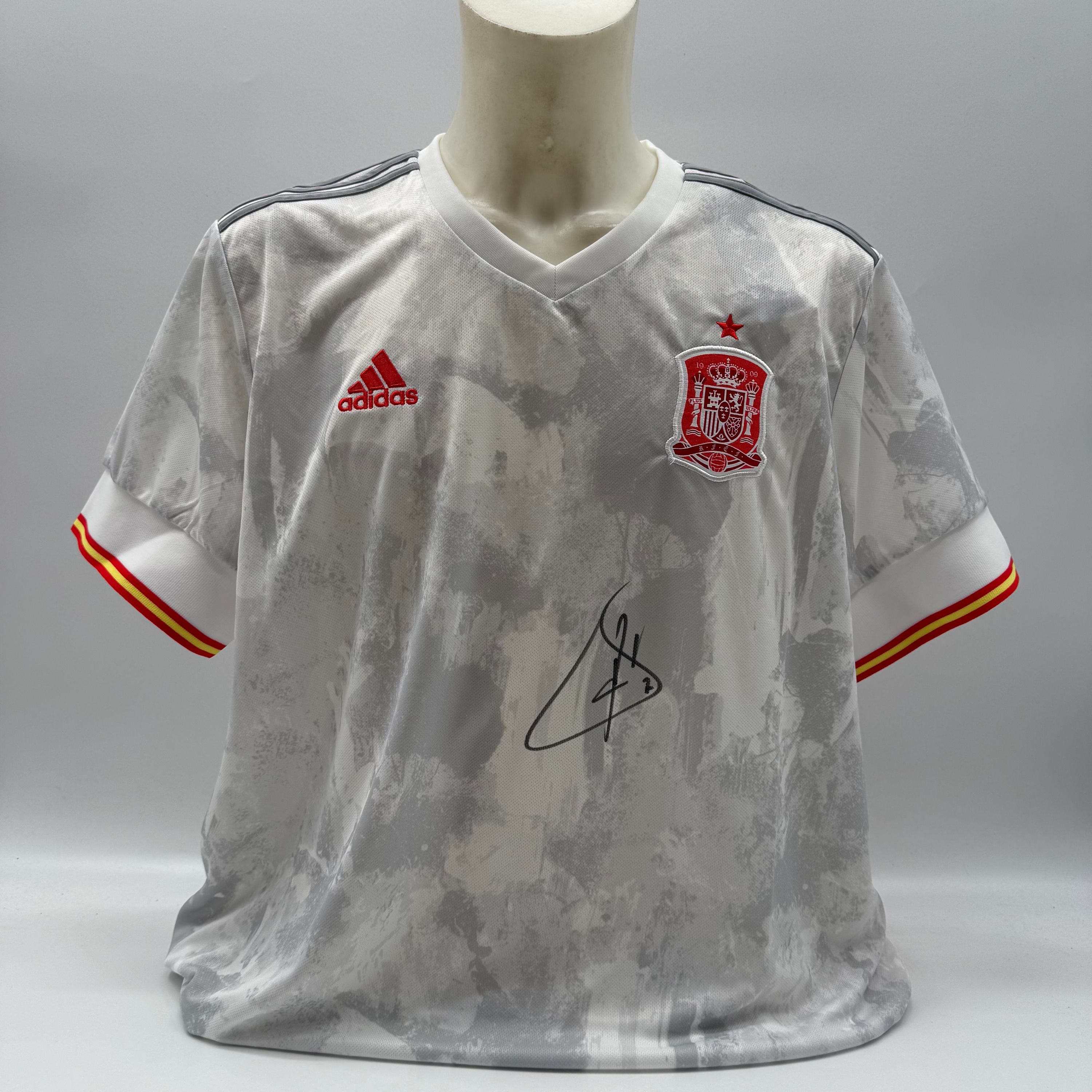 Spanien Trikot Raul signiert COA Autogramm neu 2XL