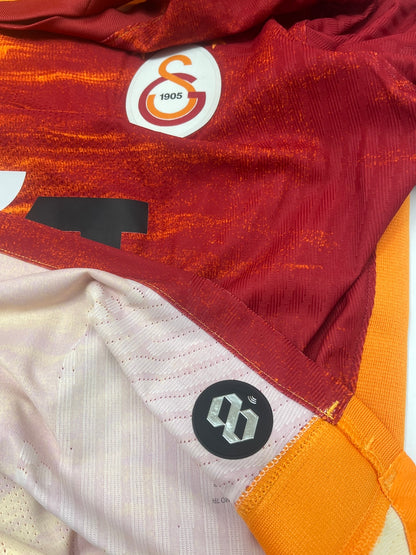 Matchworn Galatasaray Istanbul Trikot getragen& signiert von Ryan Babel XL
