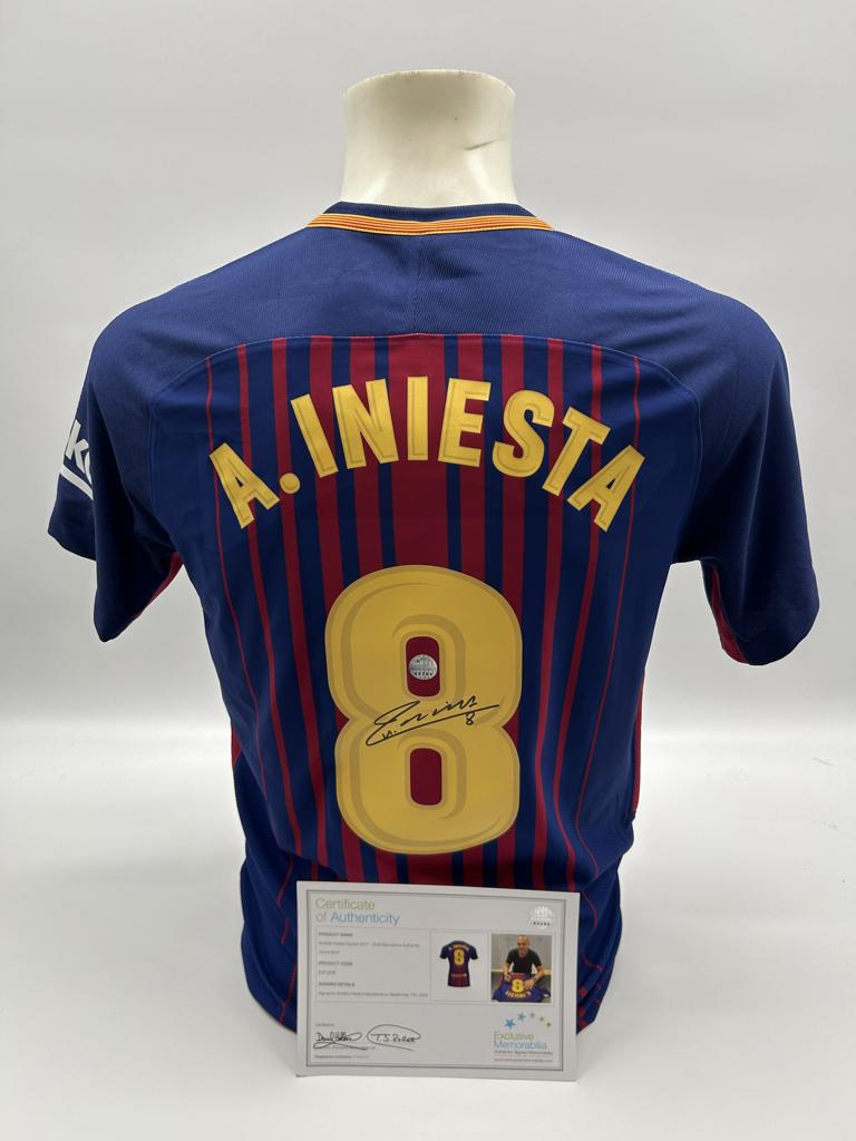 FC Barcelona Trikot Andres Iniesta signiert Autogramm LaLiga Nike COA S