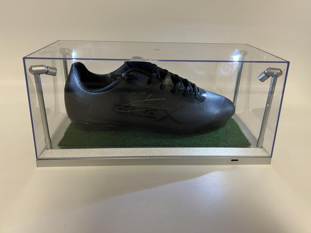 Football boot Cody Gakpo signed in showcase + lighting Liverpool Premier League