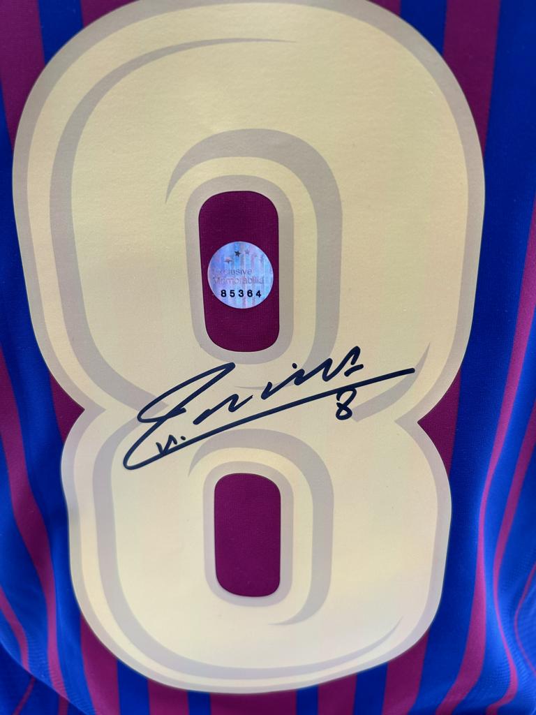 FC Barcelona Trikot Andres Iniesta signiert Autogramm LaLiga Nike COA S