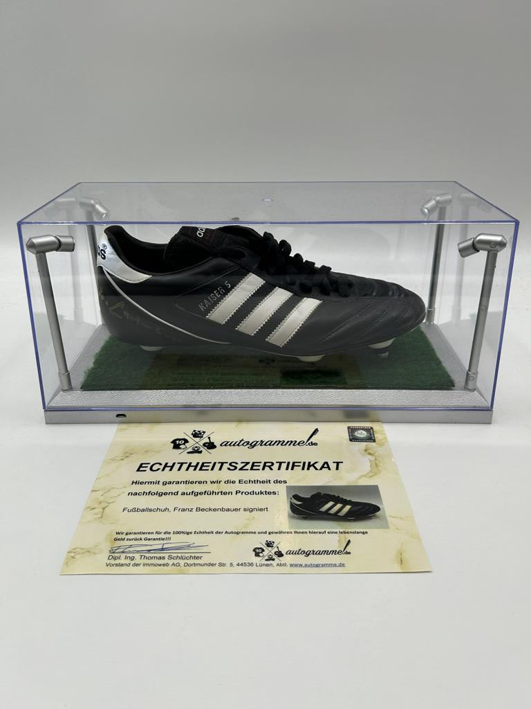 Fußballschuh Franz Beckenbauer signiert in Vitrine + Beleuchtung Bayern München DFB