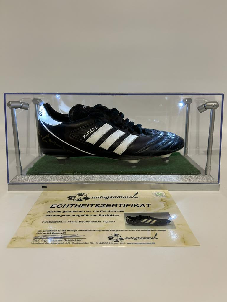 Fußballschuh Franz Beckenbauer signiert in Vitrine + Beleuchtung Bayern München DFB