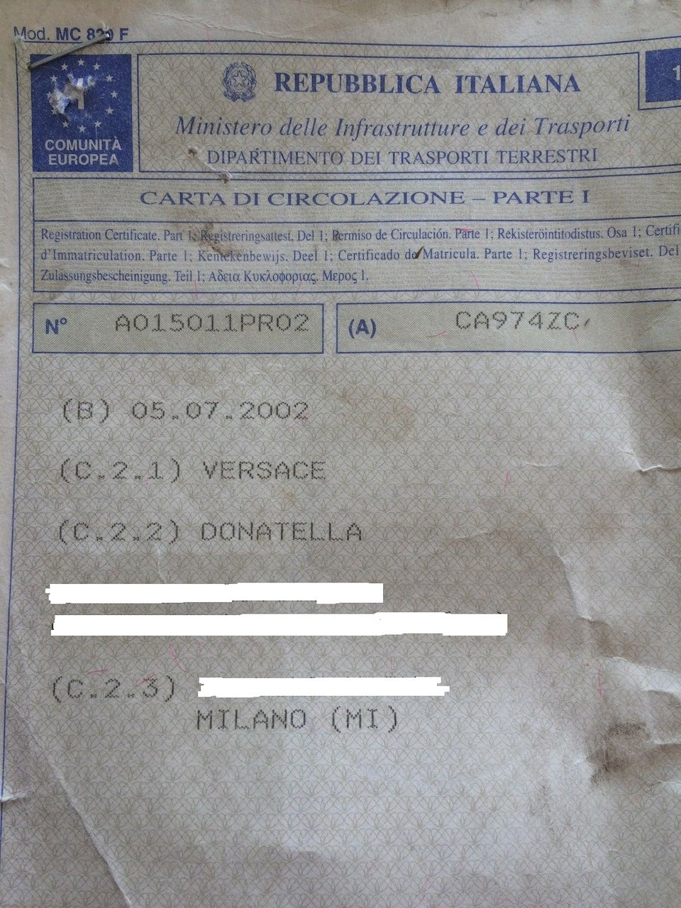 Donatella Versace Mercedes-Benz 500 SL silber