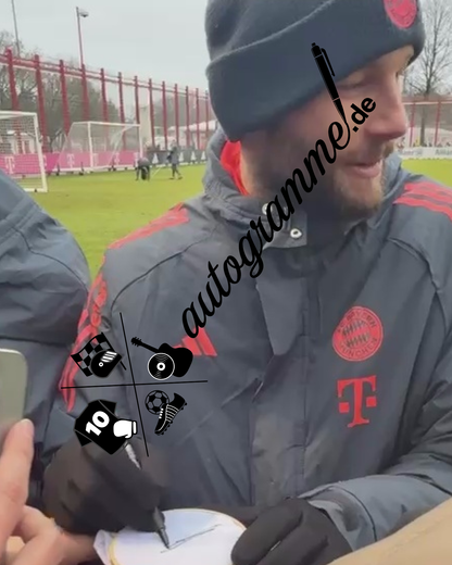 Bayern München Trikot Konrad Laimer signiert im Rahmen COA Adidas 140