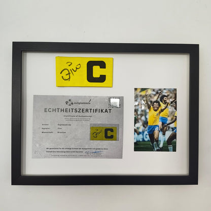 Kapitänsbinde Zico signiert im Rahmen Autogramm Brasilien