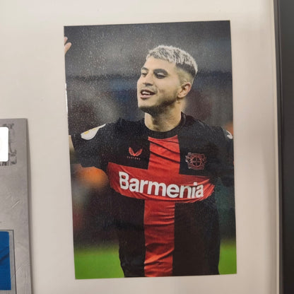 Kapitänsbinde Exequiel Palacios signiert im Rahmen Autogramm Bayer 04 Leverkusen