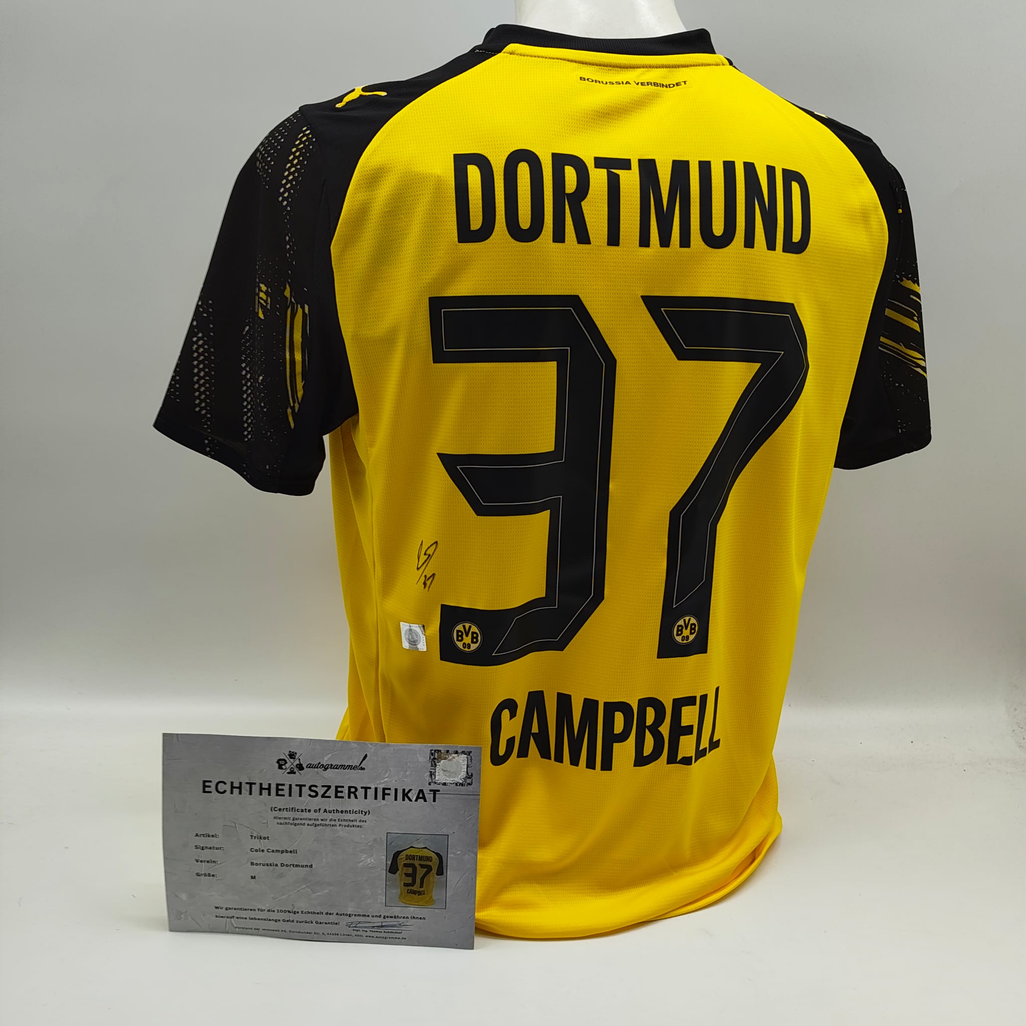 Signed Borussia Dortmund jerseys – Autogramme.de