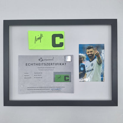 Kapitänsbinde Miron Muslic signiert im Rahmen Schalke 04 COA grün