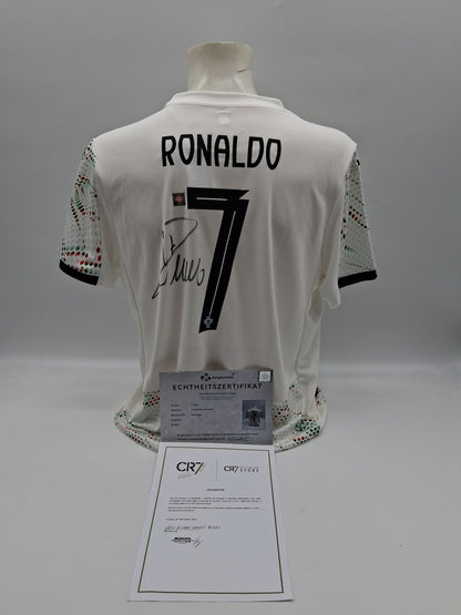 Portugal Trikot Cristiano Ronaldo signiert Autogramm COA Fußball weiß L