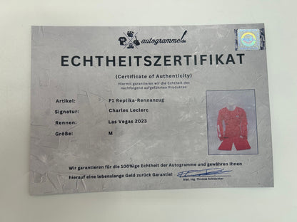 Charles Leclerc Formel 1 Replika-Rennanzug Ferrari signiert Las Vegas 2023 M
Max Verstappen Repro Formel 1 Rennanzug mit Unterschrift Autogramm M