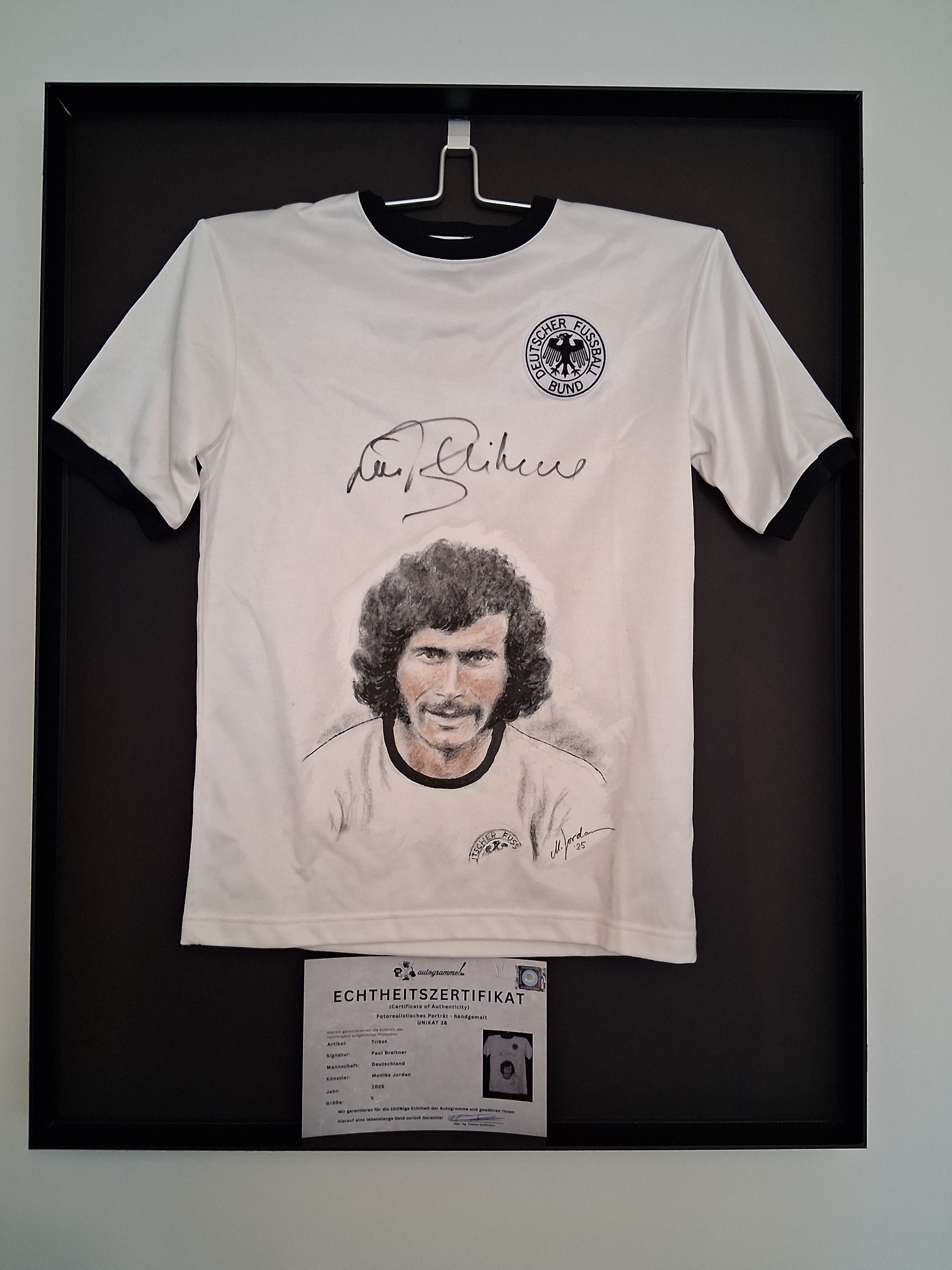 DFB Trikot Portrait Paul Breitner handgemalt und signiert S