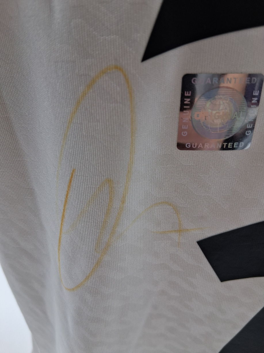 Real Madrid Trikot Vinicius Junior signiert Autogramm Adidas COA M