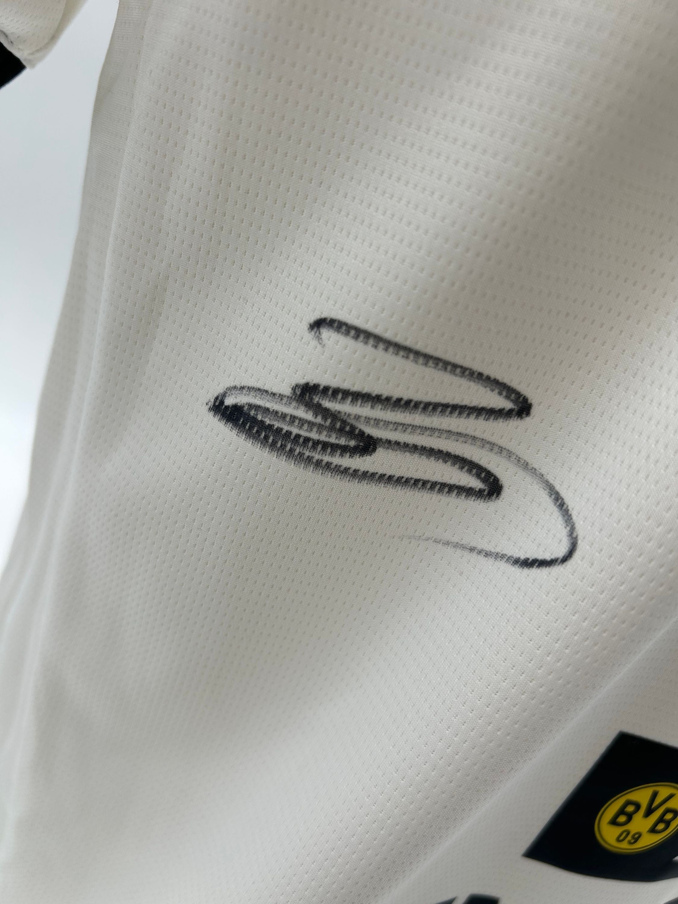 Borussia Dortmund Trikot Ramy Bensebaini signiert Autogramm BVB Puma M