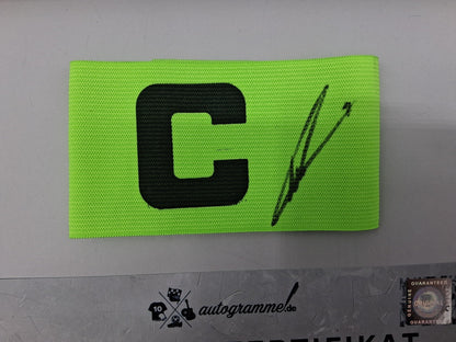 Kapitänsbinde Manuel Neuer signiert im Rahmen Bayern München Fußball Autogramm