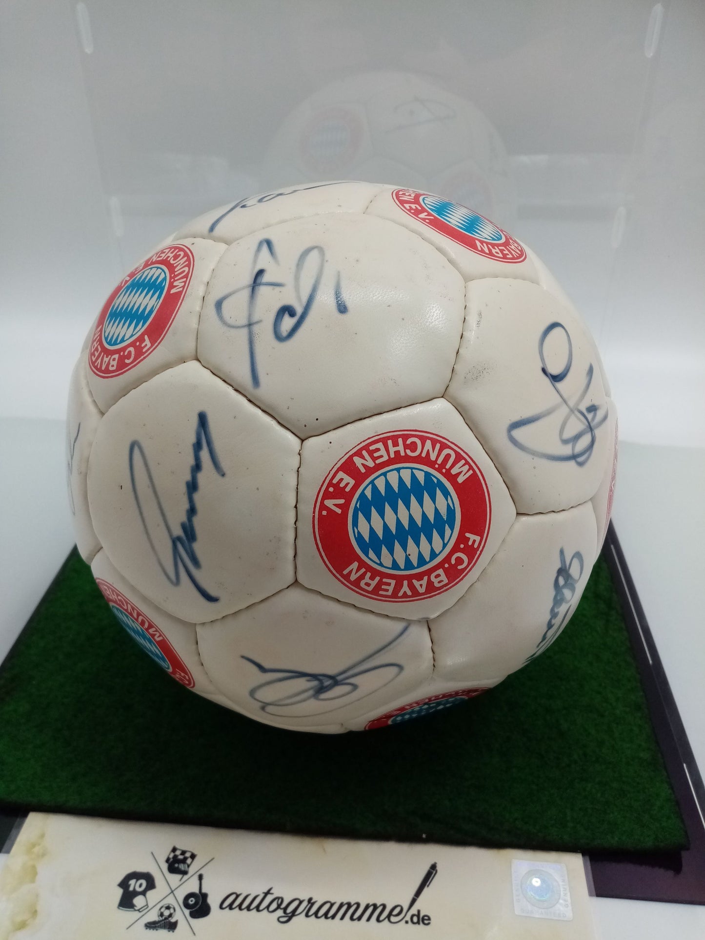 FC Bayern Munich Football Team signed 1996/1997 Autograph Bundesliga FCB