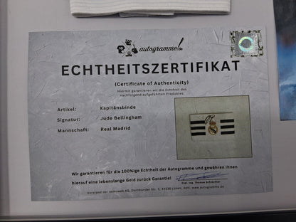 Kapitänsbinde Jude Bellingham signiert im Rahmen Real Madrid Autogramm England