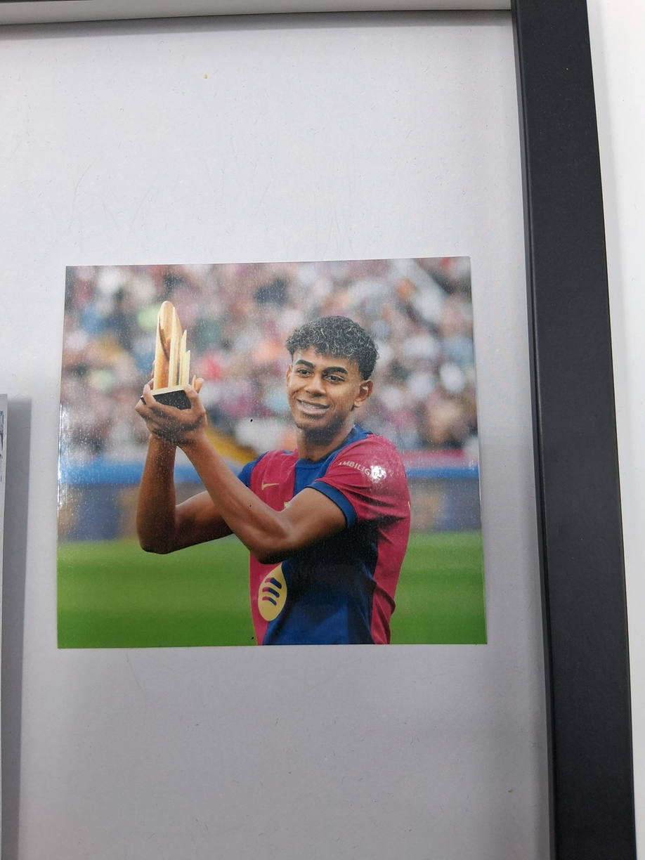 Kapitänsbinde Lamine Yamal signiert im Rahmen FC Barcelona COA Autogramm