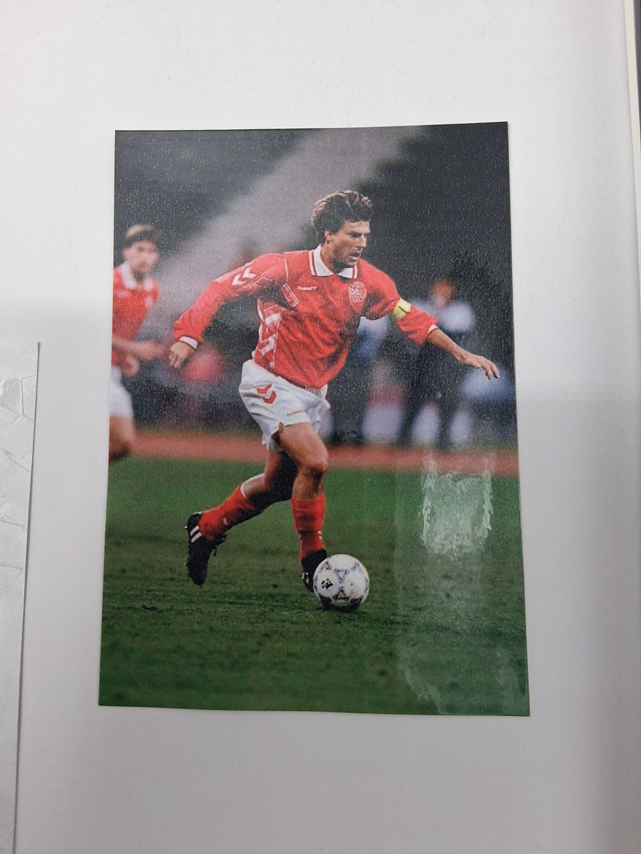 Kapitänsbinde Michael Laudrup signiert im Rahmen Dänemark Autogramm