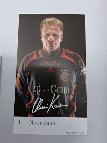 Captain's armband signed by Oliver Kahn in a Bayern Munich football autograph frame