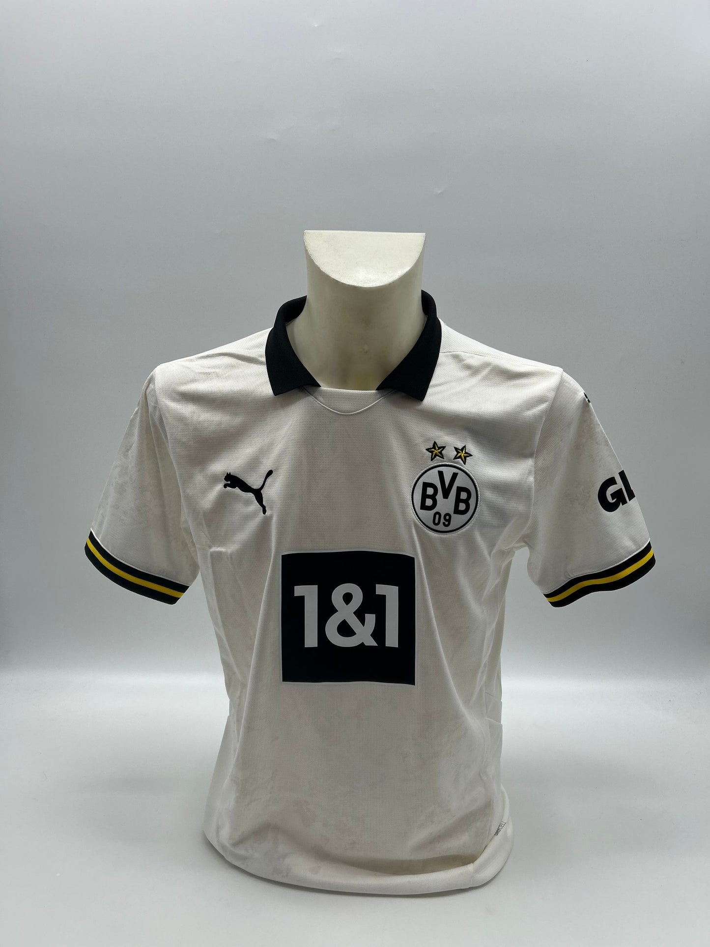 Borussia Dortmund jersey Felix Nmecha signed BVB Puma M