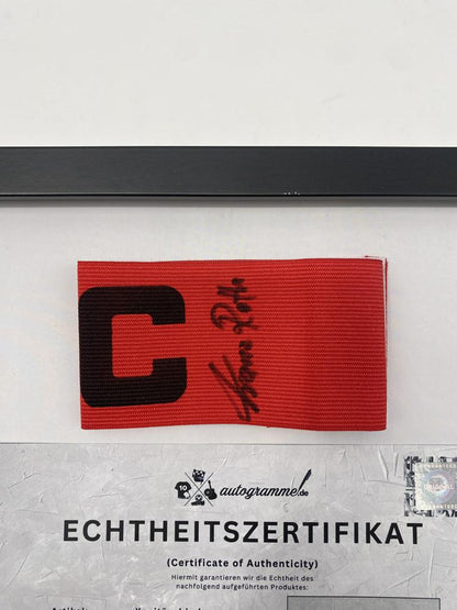 Kapitänsbinde Franz Roth signiert im Rahmen Bayern München Autogramm COA