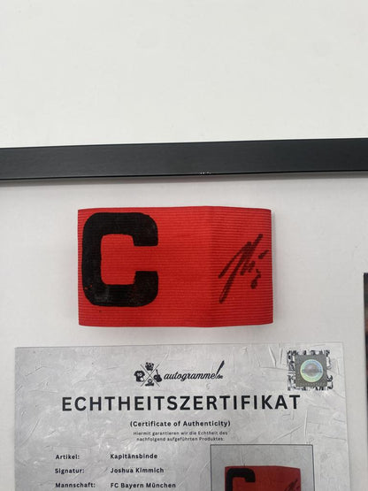 Kapitänsbinde Joshua Kimmich signiert im Rahmen Bayern München Autogramm COA