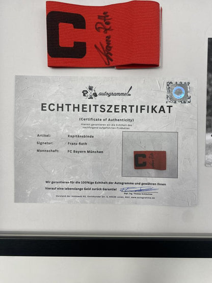 Kapitänsbinde Franz Roth signiert im Rahmen Bayern München Autogramm COA