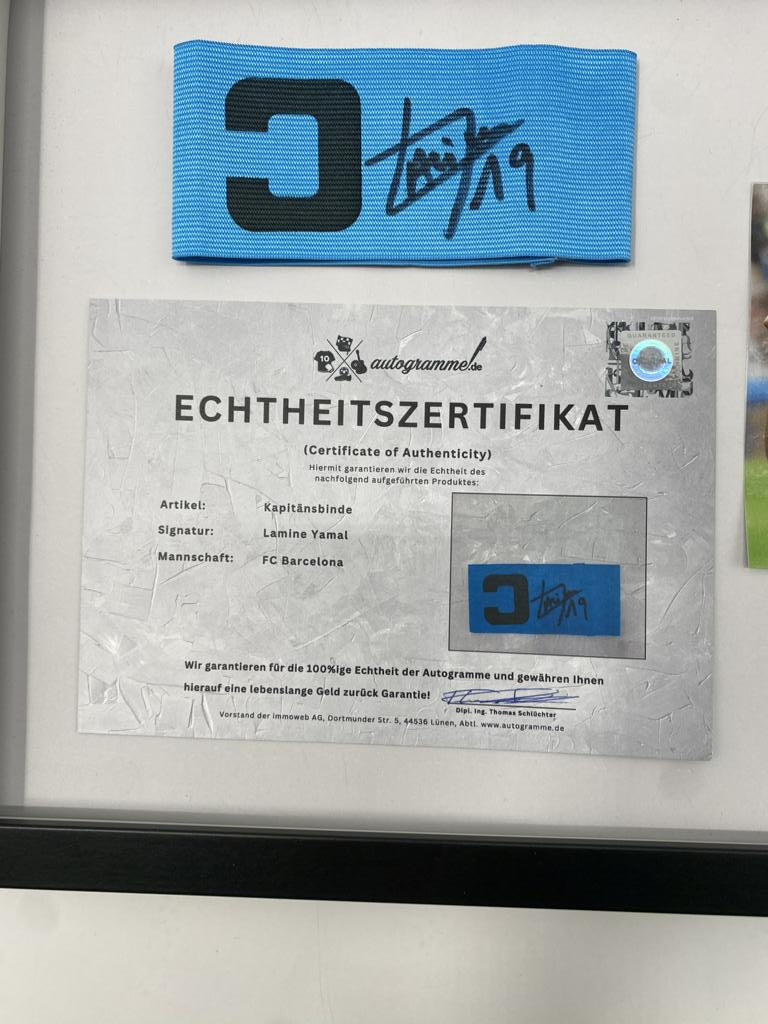 Kapitänsbinde Lamine Yamal signiert im Rahmen FC Barcelona COA Autogramm