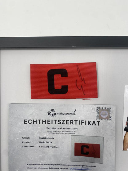 Kapitänsbinde Mario Götze signiert im Rahmen Eintracht Frankfurt Autogramm COA