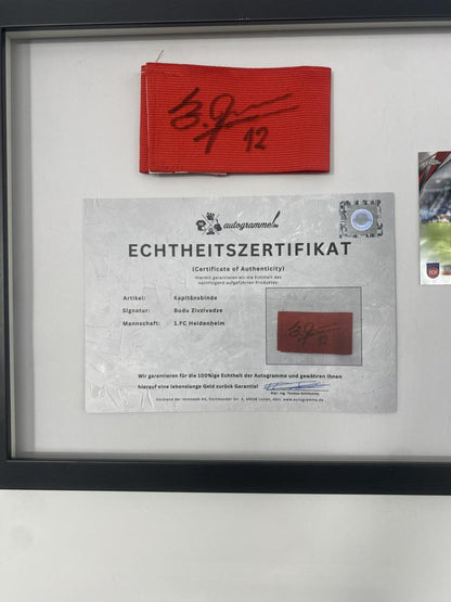 Kapitänsbinde Budu Zivzivadze signiert im Rahmen Fc Heidenheim Autogramm