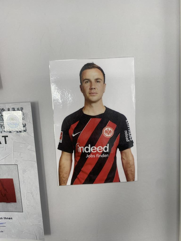 Kapitänsbinde Mario Götze signiert im Rahmen Eintracht Frankfurt Autogramm COA