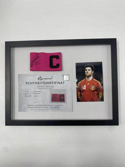 Kapitänsbinde Xabi Alonso signiert im Rahmen Spanien Autogramm COA