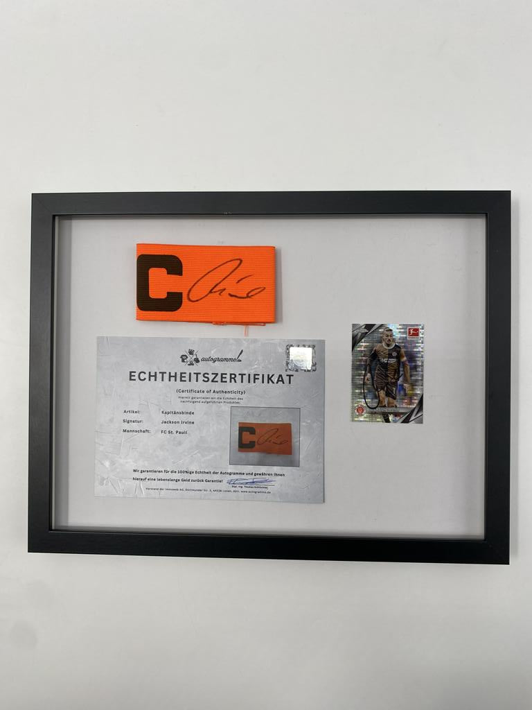 Kapitänsbinde Jackson Irvine signiert im Rahmen FC ST.Pauli Autogramm COA