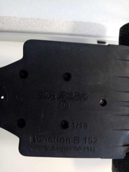 Automodell Michael Schumacher signiert in Vitrine + Licht Benetton Ford Formel 1