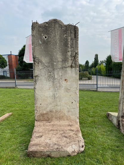 Berlin Wall - Real Wall Element Incl. Delivery