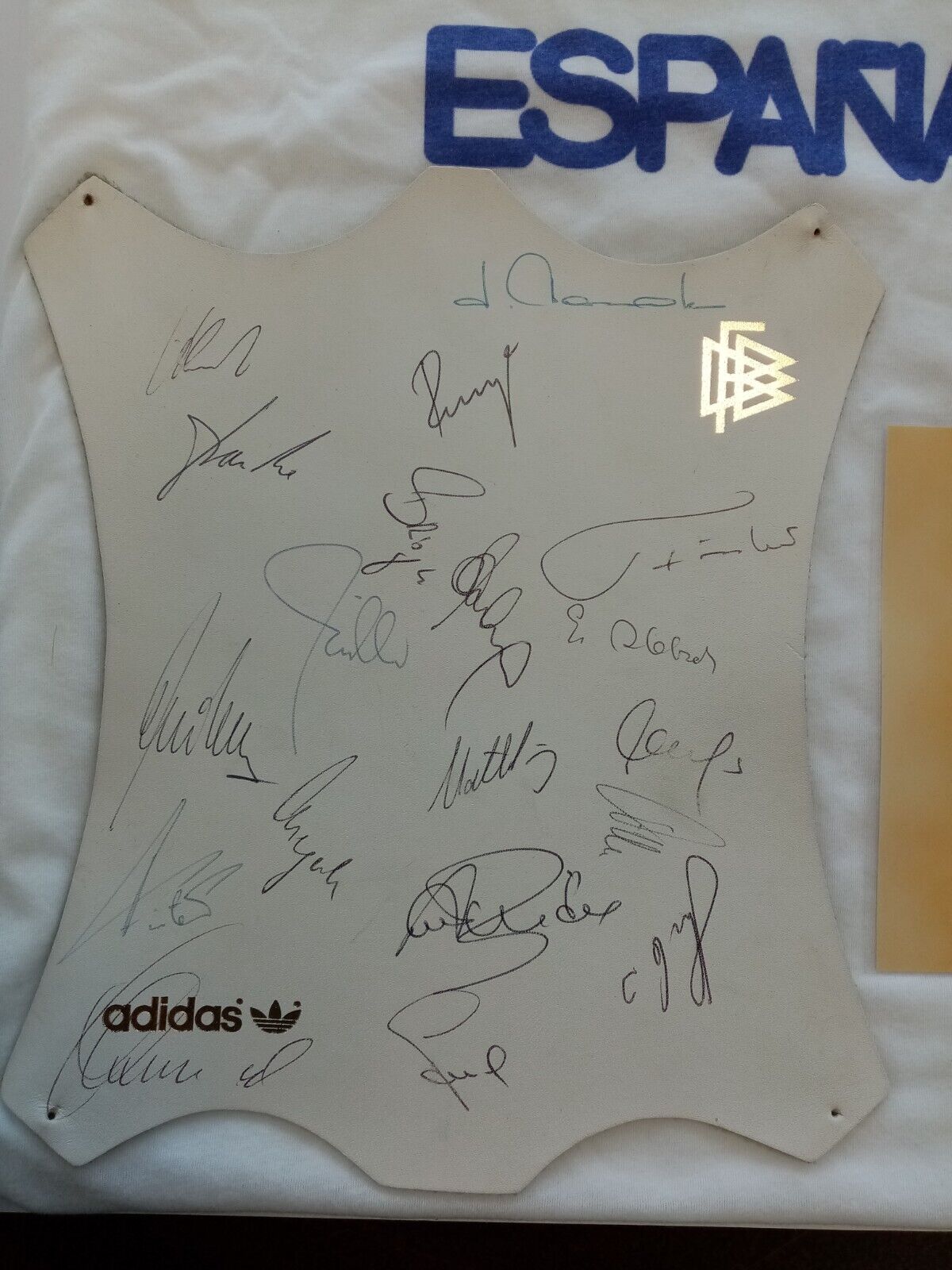 DFB Leder WM 1982 signiert im Rahmen + Shirt Spanien Deutschland Adidas COA M